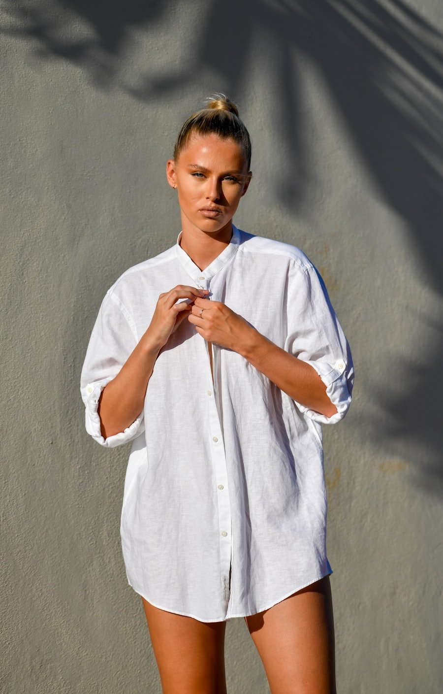 Camicia in lino bianco